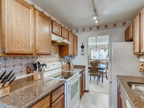199 Bridlewood Dr, Saint Paul MN  55119-4669 exterior