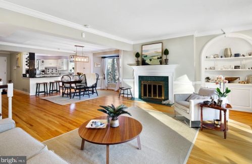 115 The Mews, Tavistock NJ exterior