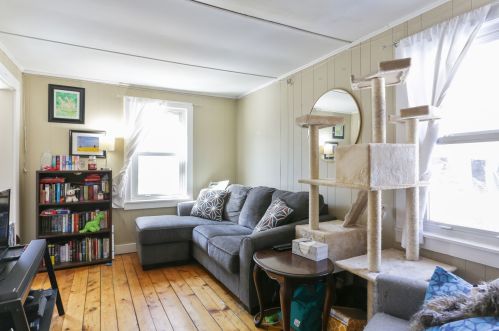 342 State St, Concord, NH 03301-3229