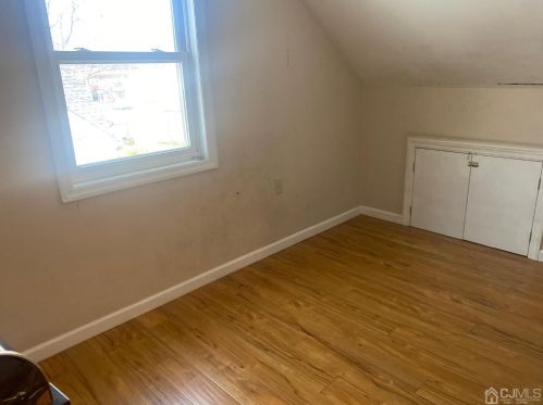 226 Plainfield Ave, Edison NJ  08817-3738 exterior