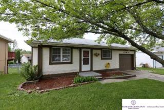 10619 Laurel Ave, Omaha, NE 68134-1032