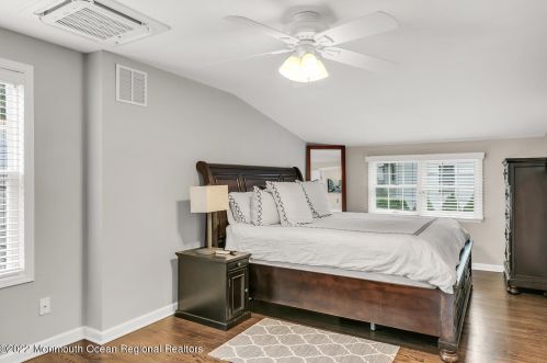 174 White St, Tinton Falls NJ exterior