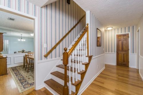 1858 Winding Creek Ln, Marietta, GA 30064-2873