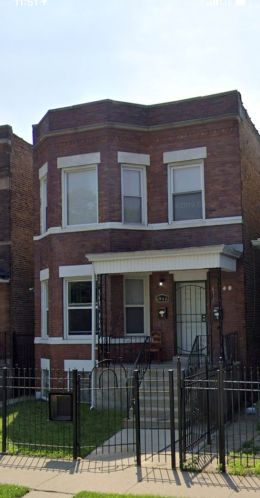 6946 Eberhart Ave, Chicago, IL 60637-4610