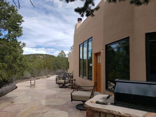12 Kennedy Ln, Sedillo, NM 87059-7647