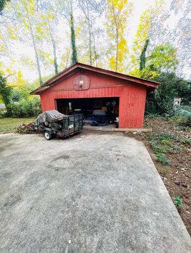 107 Maid Marion Ct, Warner Robins, GA 31088-3921