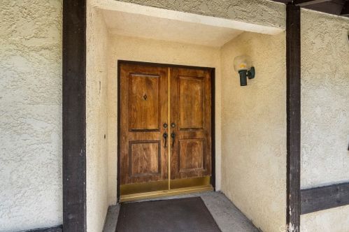 1921 Arroyo Dr, Riverside CA  92506-1610 exterior