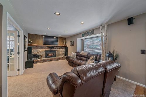 6163 Mineral Dr, Englewood CO 80112-3306 exterior