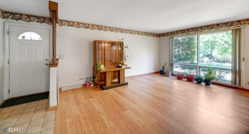 2250 Alta Vista Dr, Waukegan, IL 60087-4002