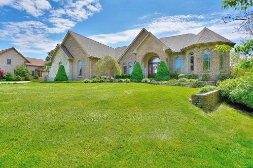 4900 Deerfield Trl, Springboro, OH 45066-7602
