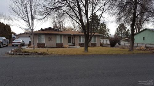 2853 Buckboard Ln, Prineville, OR 97754-9143
