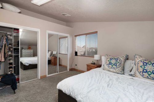 2238 1950, Saint George UT 84790-6237 exterior