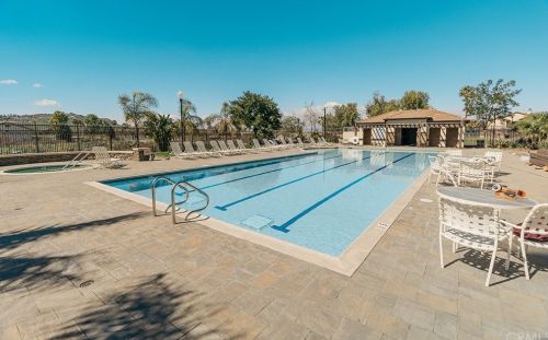 12741 Royal Palm Ln, Riverside CA  92503-7077 exterior
