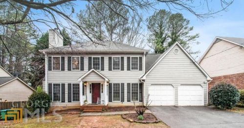 908 Smoketree Dr, Tucker, GA 30084-1547