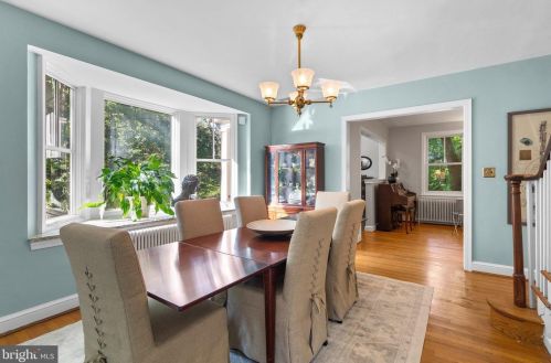 1118 Dl Dr, Silver Spring MD 20910-1601 exterior