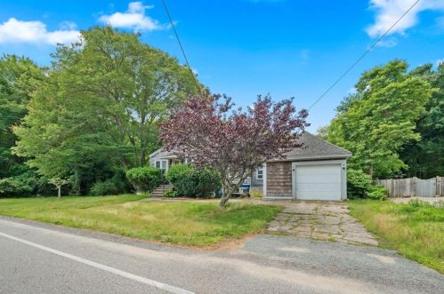 39 Tidewater Dr, Warwick, RI 02889-4020
