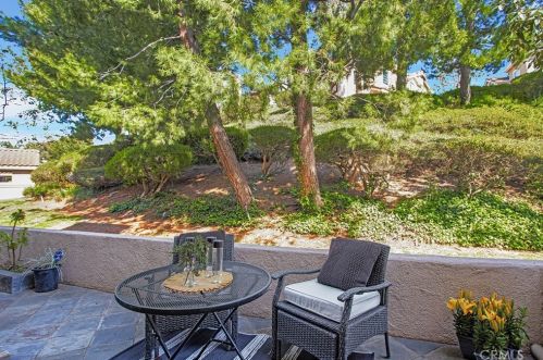 1052 Dewcrest Dr, Anaheim CA  92808-2403 exterior