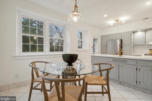 426 Durham St, Philadelphia PA  19119-1222 exterior