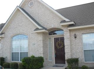 207 Navarro Dr, College Station TX  77845-6601 exterior