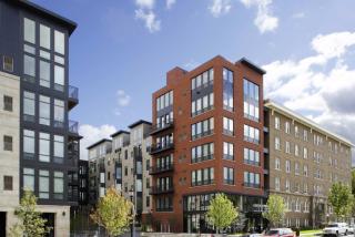 1367 Willow St, Minneapolis MN  55403-2698 exterior
