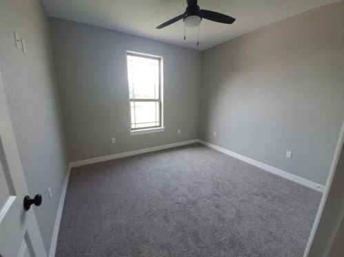 233 Shannon St, Angleton TX 77515 exterior