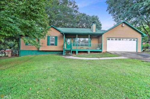 541 Club Valley Dr, Stockbridge, GA 30281-2015