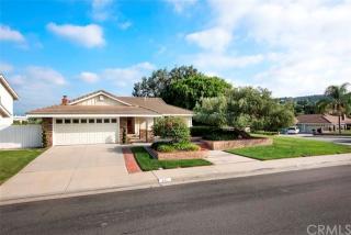 420 Torrey Pines Cir, Anaheim, CA 92807-3721