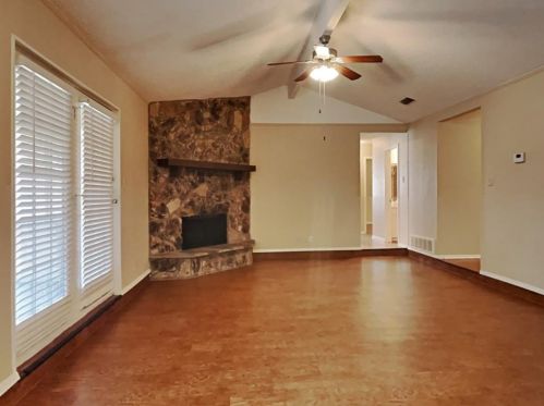 6144 Mackneal Trl, Fort Worth TX  76148-3613 exterior