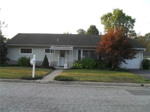 1303 Kent Dr, Crawfordsville, IN 47933-1127