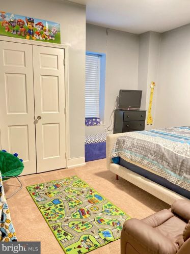 1901 63rd St, Philadelphia PA 19151-2607 exterior