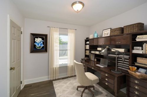 1771 Ctr Ave, Atlanta GA  30344-4725 exterior