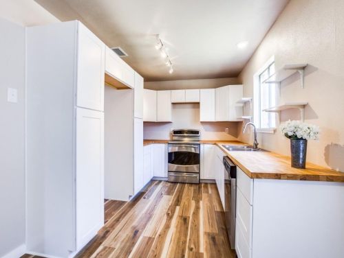 2137 Vlg Grn Dr, Garland TX 75044-7145 exterior