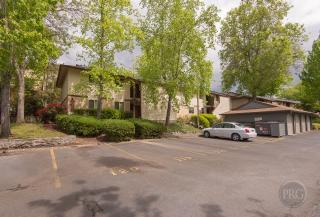 12626 Barnes Rd, Portland, OR 97229-6028