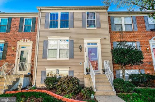 6379 Racetec Pl, Springfield, VA 22150-7804