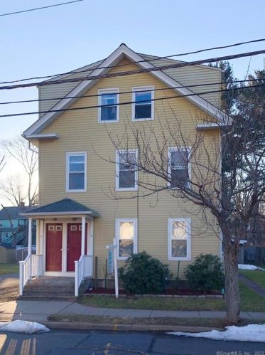 21 Oak St, Middletown CT  06457-3701 exterior