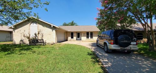 2003 Shenandoah Dr, Carrollton TX  75007-5434 exterior