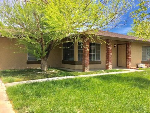 37112 Littlerock Ranchos Rd, Juniper Hills, CA 93543-1949