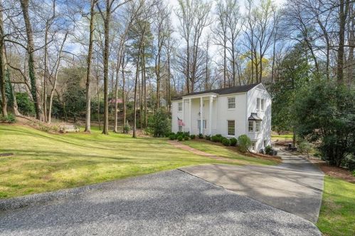 658 Edinboro Rd, Atlanta GA  30327-1214 exterior