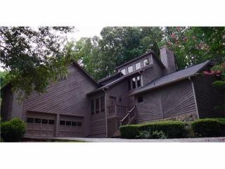 2673 Forest Glen Dr, Marietta, GA 30066-1490