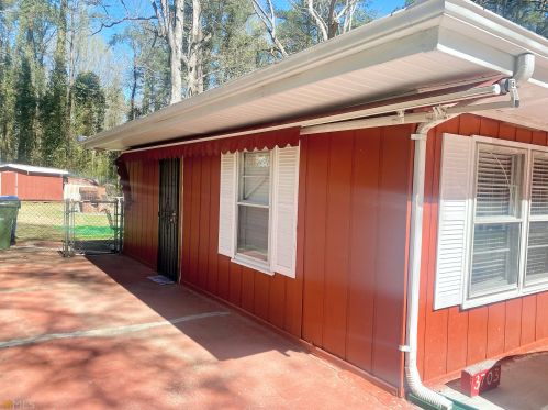 3703 Hill Acres Rd, Atlanta GA  30331-4816 exterior