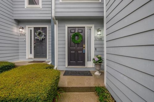 1708 Defoors Walk, Atlanta GA  30318-3012 exterior