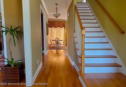 215 Jaehnel Pkwy, Point Pleasant Beach, NJ 08742-2126