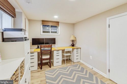 1506 Live Oak Dr, Silver Spring MD 20910-1543 exterior