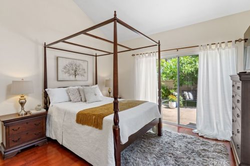 31 Del Perlatto, Irvine CA  92614-5359 exterior