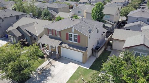586 Wendy Way, Turlock, CA 95382-7337
