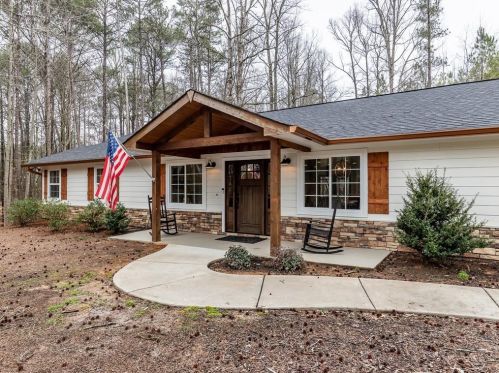 121 Willow Creek Ln, Ellijay, GA 30536-7724