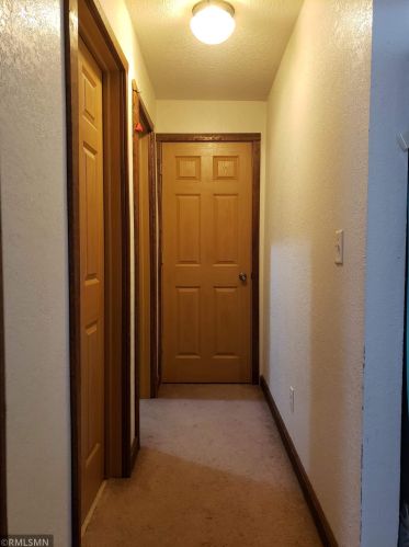 401 Charles Ave, Saint Paul MN  55103-1907 exterior