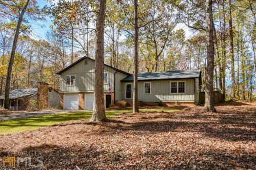 493 Teague Dr, Kennesaw, GA 30152-3748