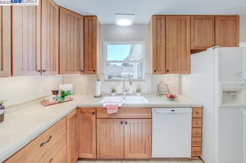 2231 Lessley Ave, Hayward, CA 94546-6328