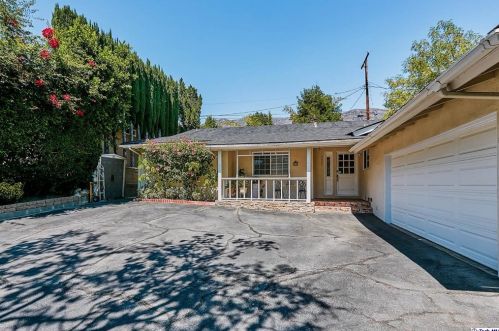 3431 Santa Carlotta St, Glendale, CA 91214-1159